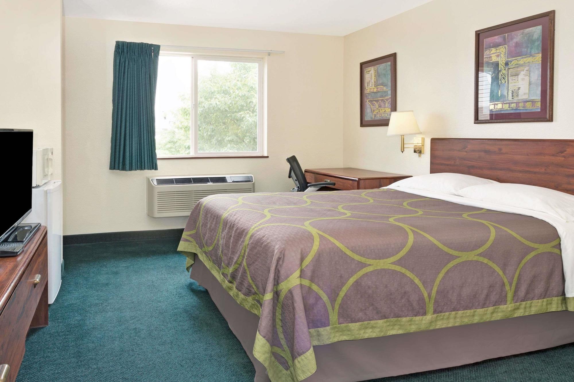 Super 8 By Wyndham Windsor Hotel Exterior foto